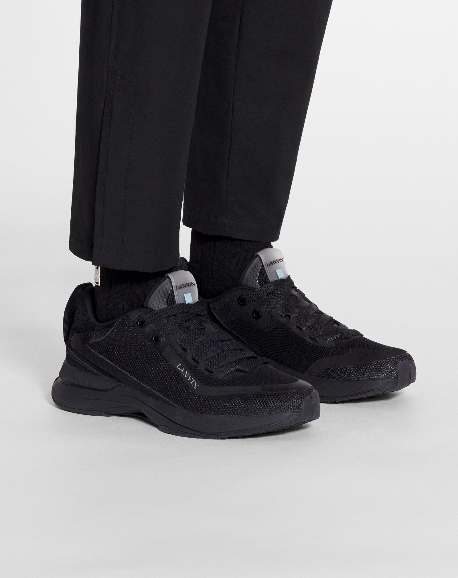 L-I MESH SNEAKERS