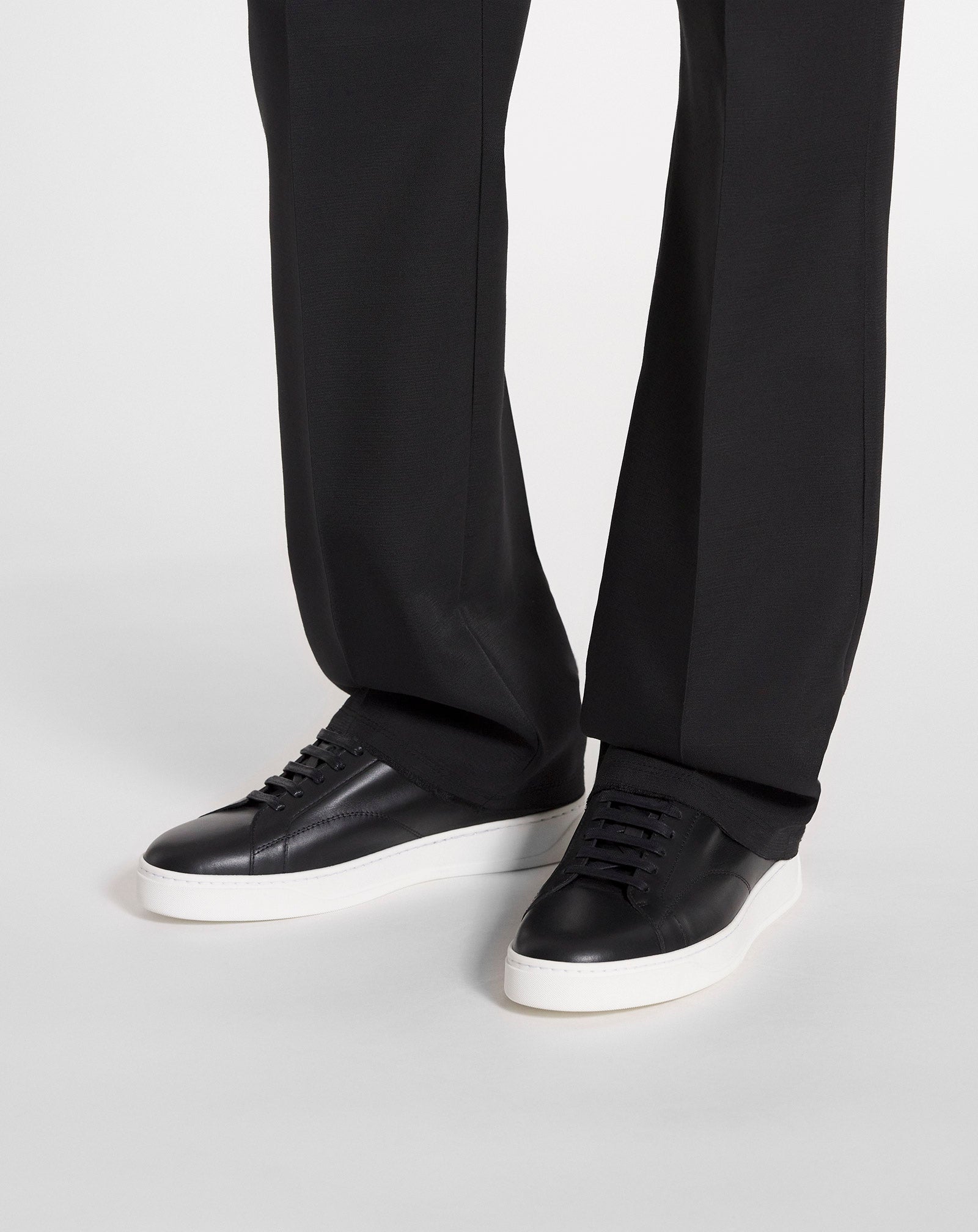 DDB0 LEATHER SNEAKERS