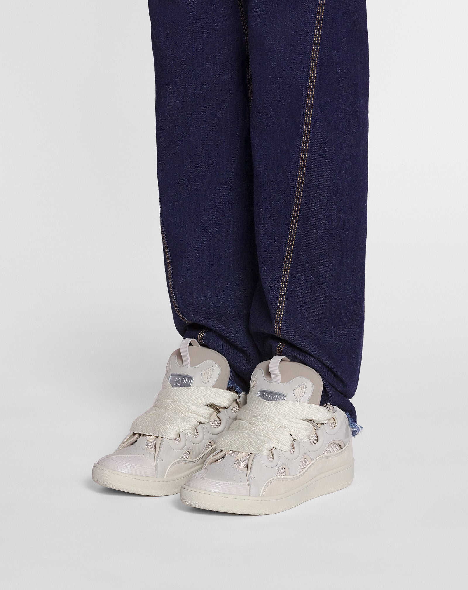 LEATHER CURB SNEAKERS