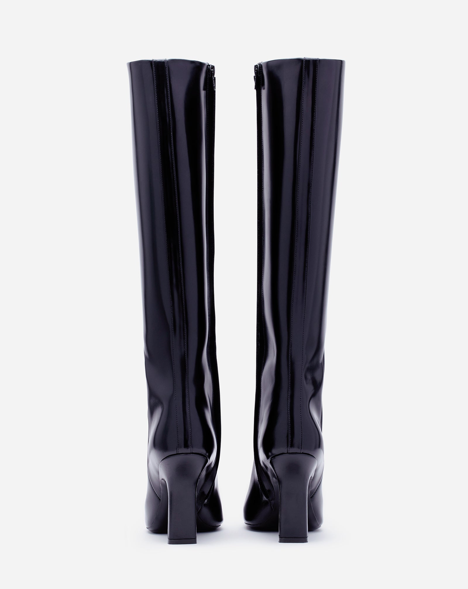 MESURE BOOTS IN GLOSSY LEATHER