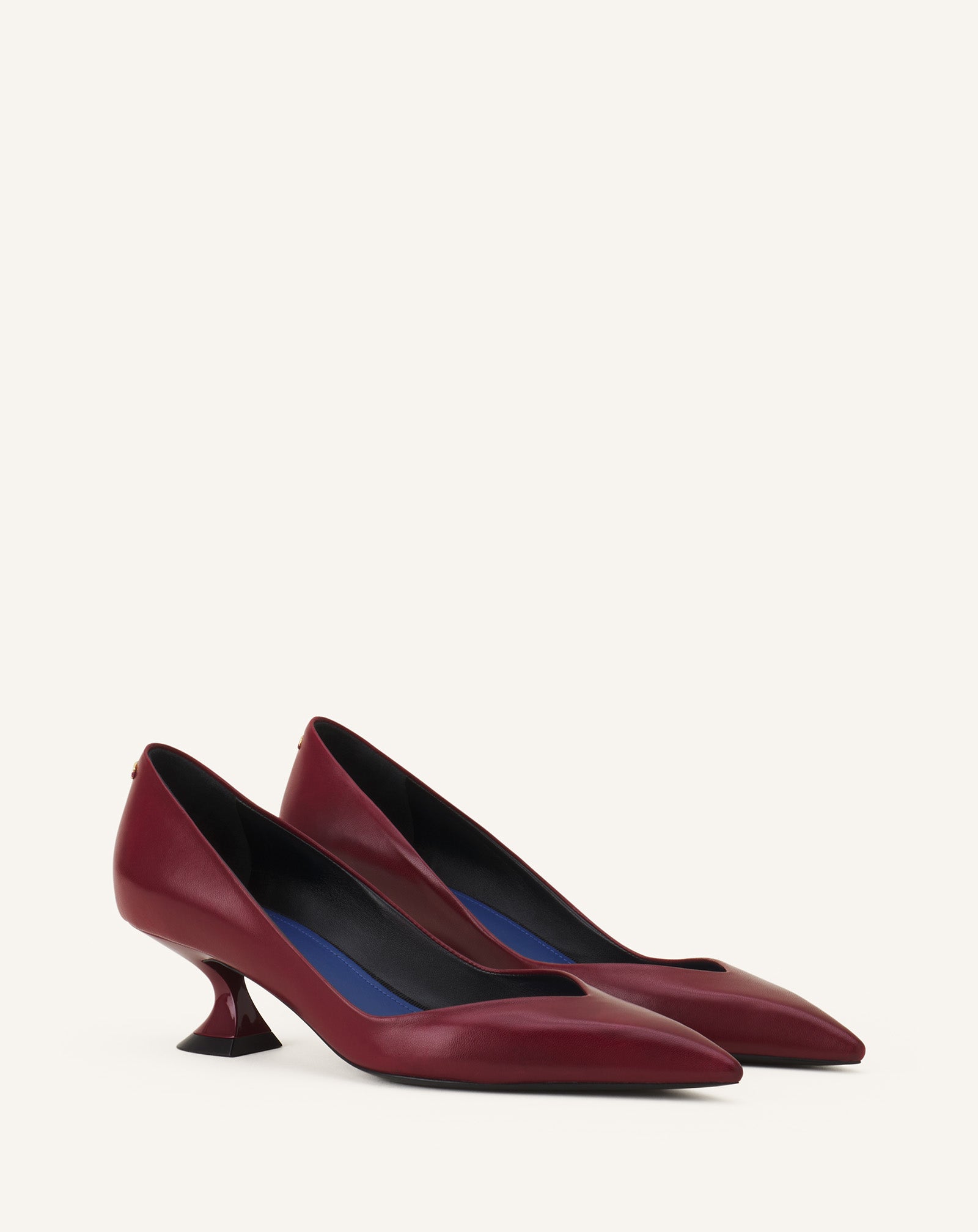MIDNIGHT STEP PUMP IN LEATHER