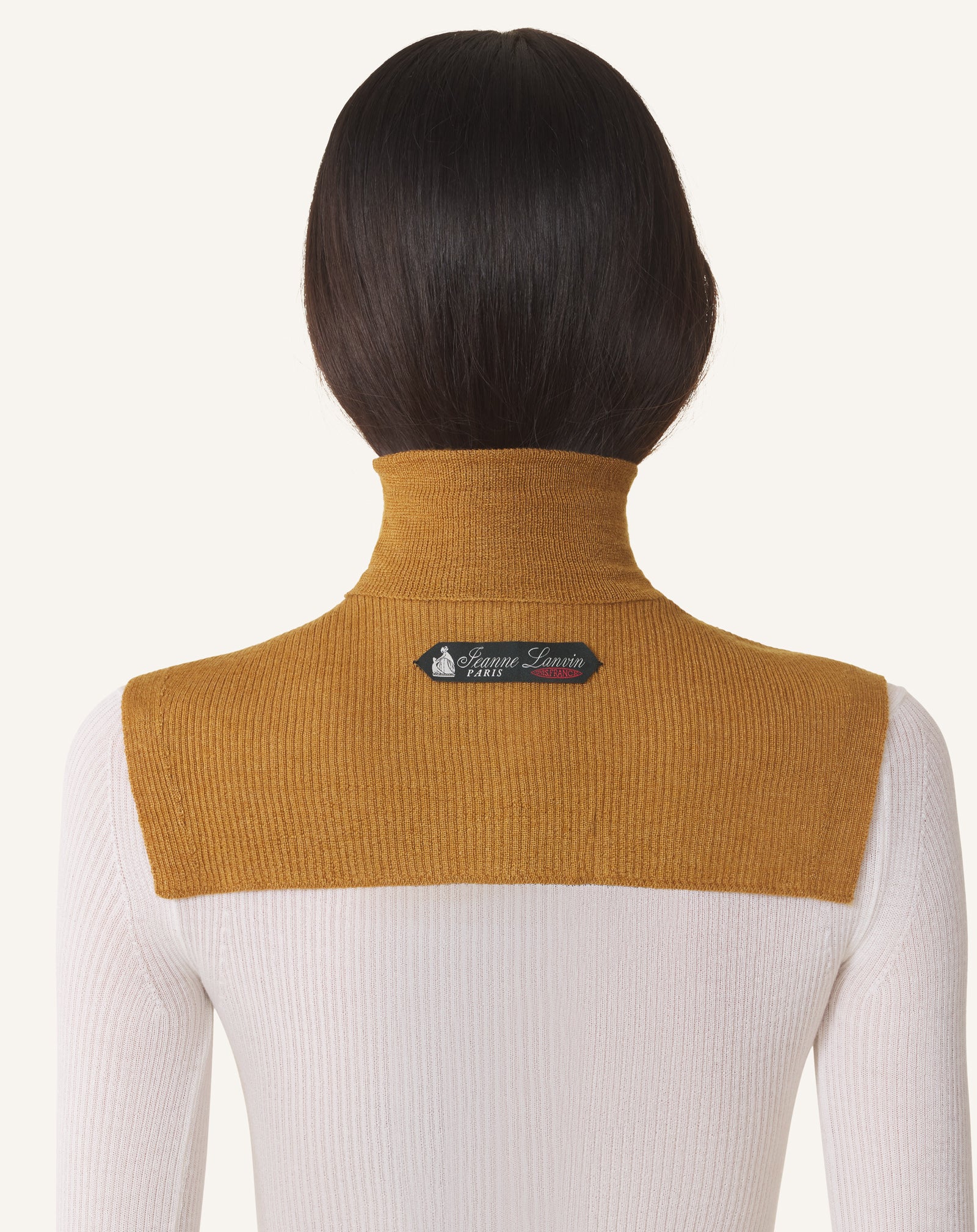BROWN LANVIN SIGNATURE COLLAR IN CASHMERE