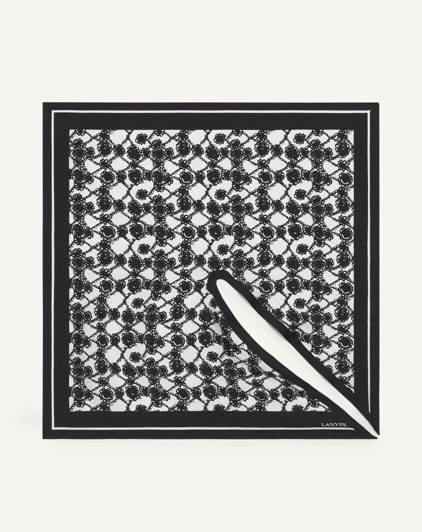 TOP BIJOU MOTIF MARGUERITES BLANC