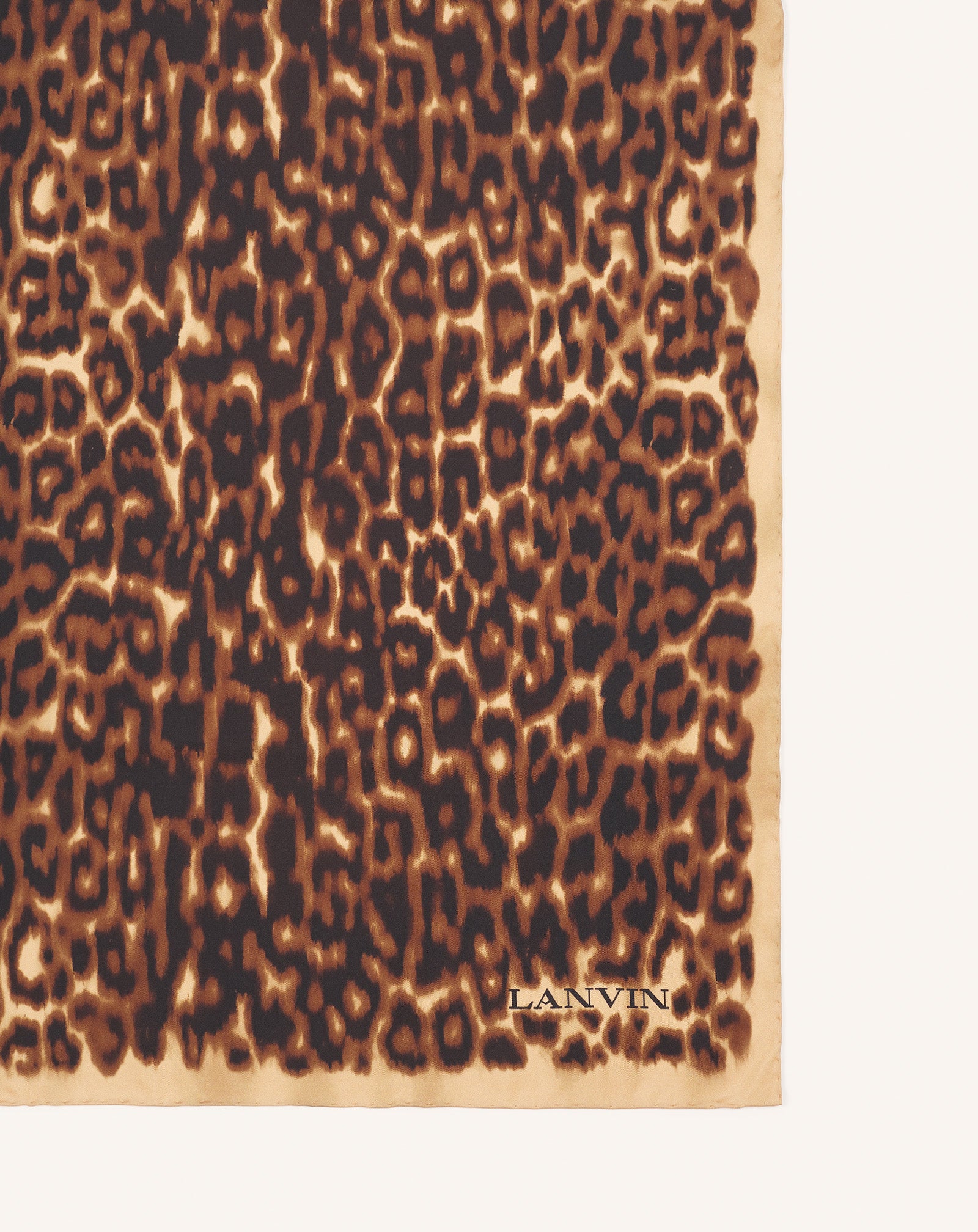 LANVIN サガミンク 金サガ 毛皮 スカラップ ショールカラー 着丈67 Multicolor Leopard Print Silk Scarf | Lanvin