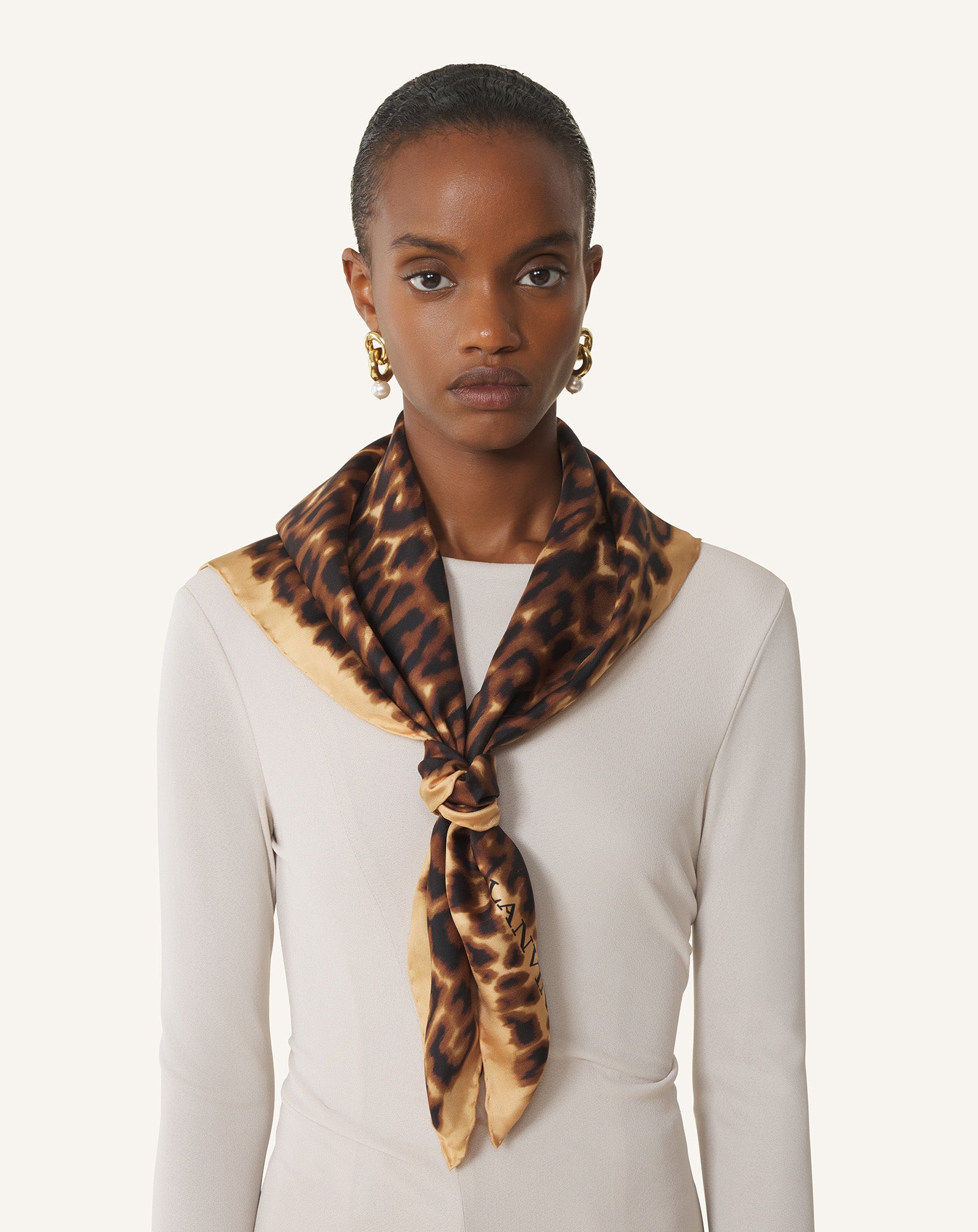 LANVIN サガミンク 金サガ 毛皮 スカラップ ショールカラー 着丈67 Multicolor Leopard Print Silk Scarf | Lanvin