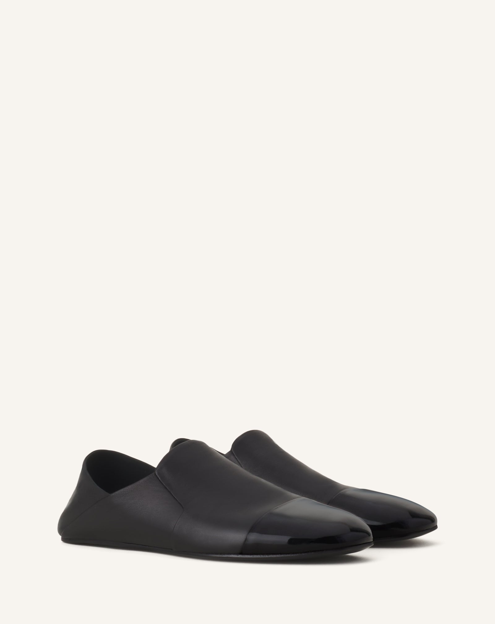 BLACK SOFT LOAFERS IN LEATHER
