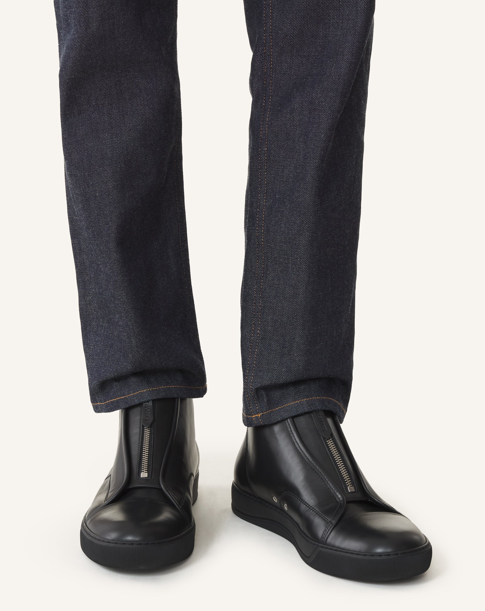 BLACK DBB1 HIGH-TOP SNEAKERS IN LEATHER