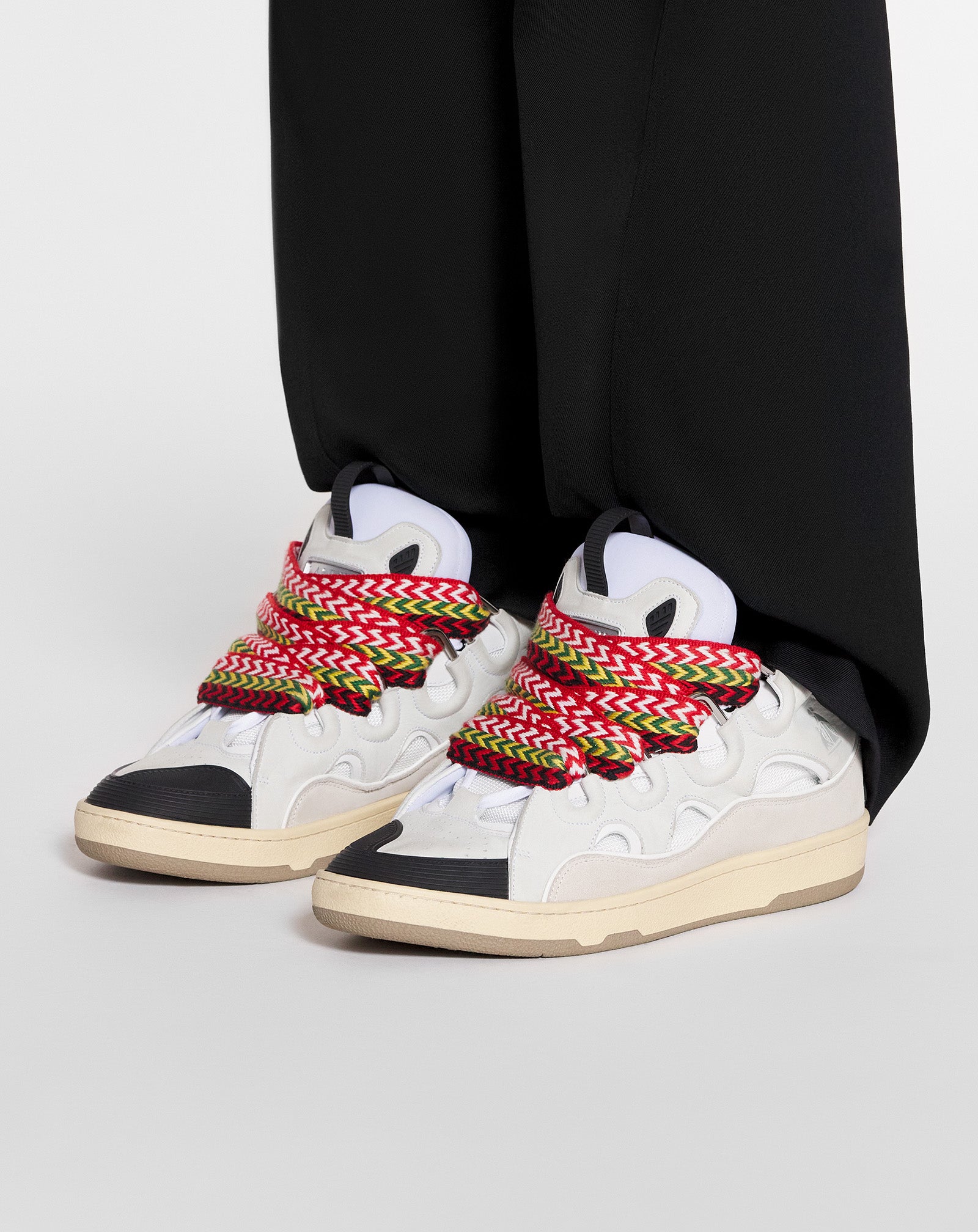 LEATHER CURB SNEAKERS