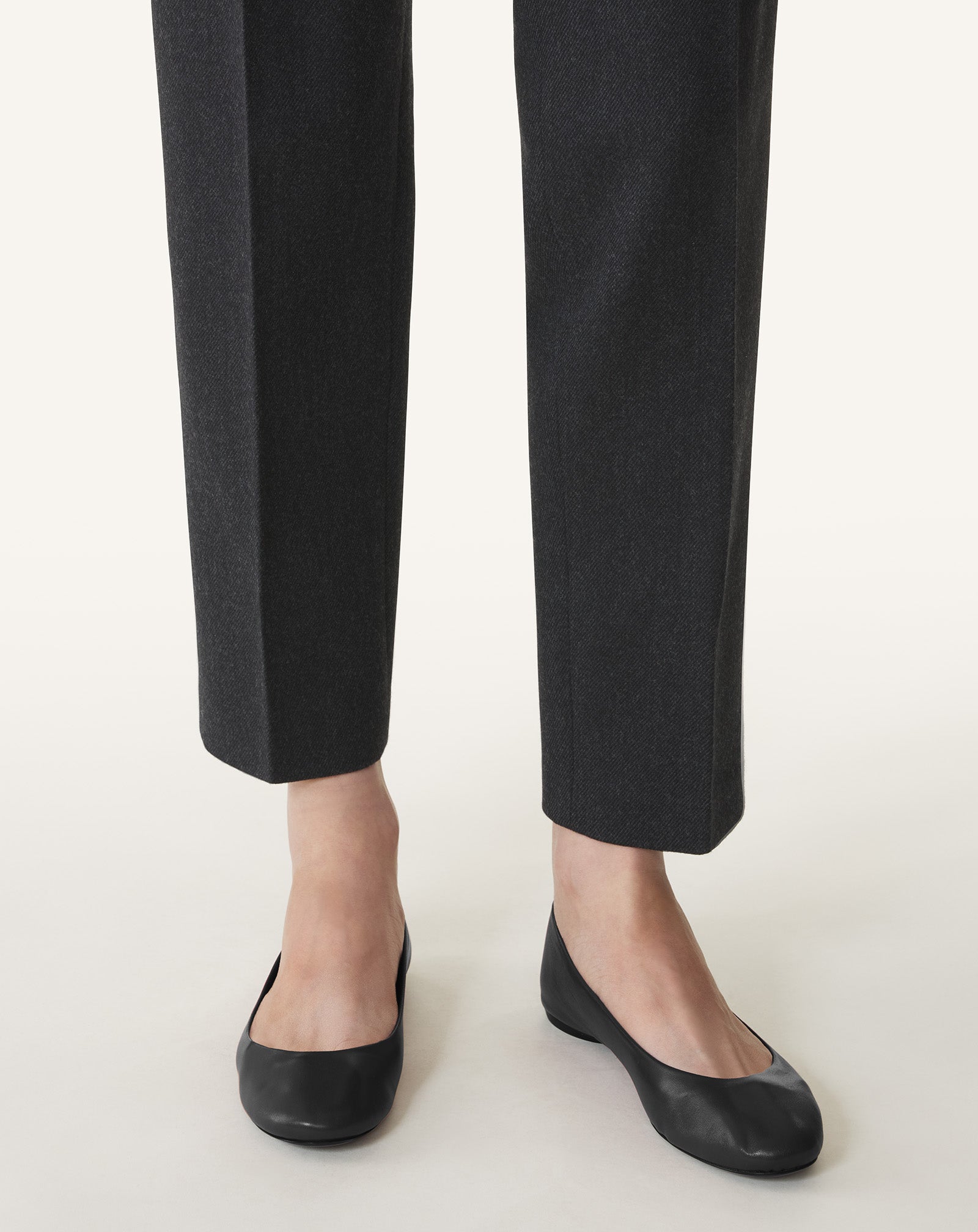 BLACK THE BALLERINA FLAT IN LEATHER