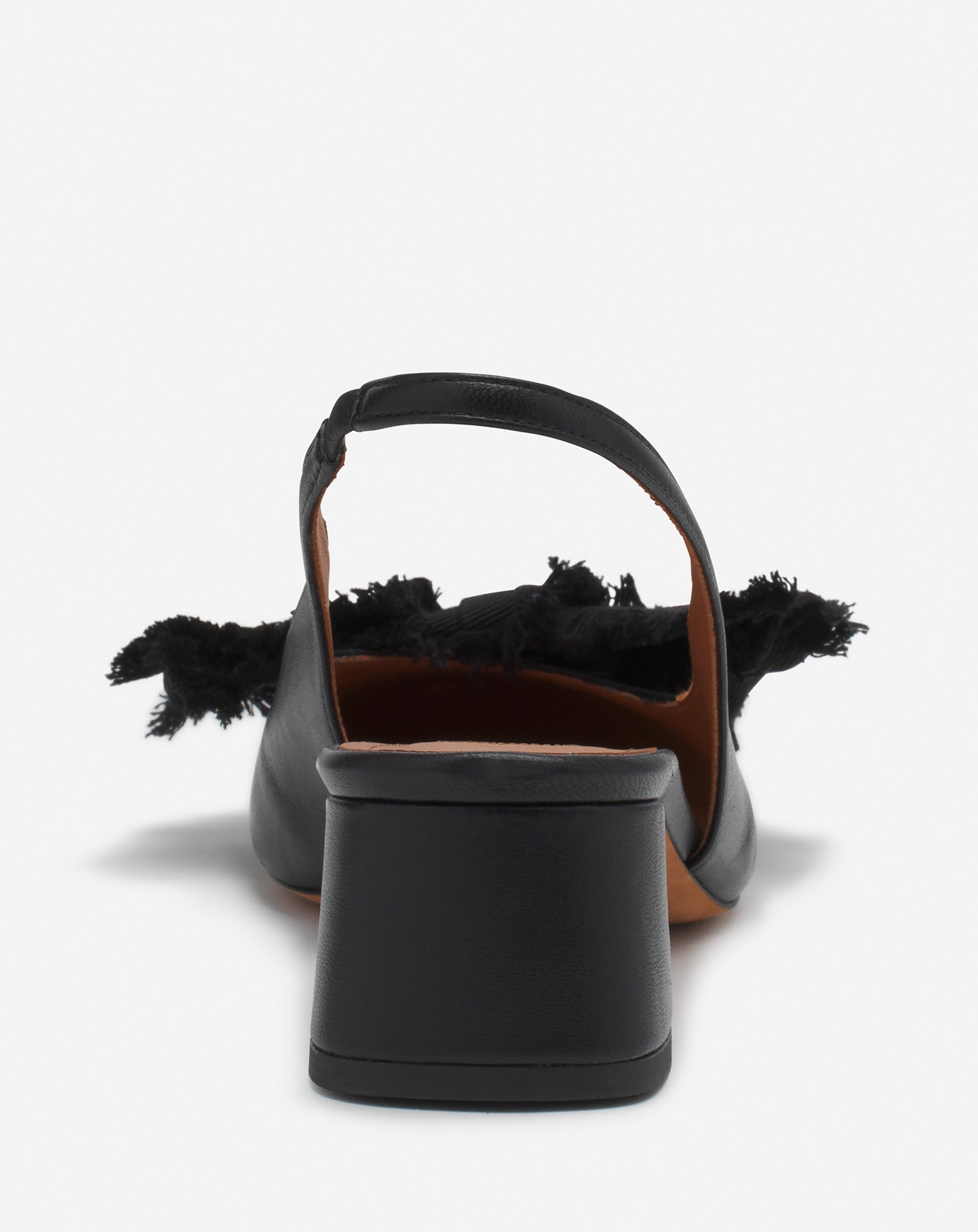 BLACK LEATHER HEELED SLINGBACK BALLERINA