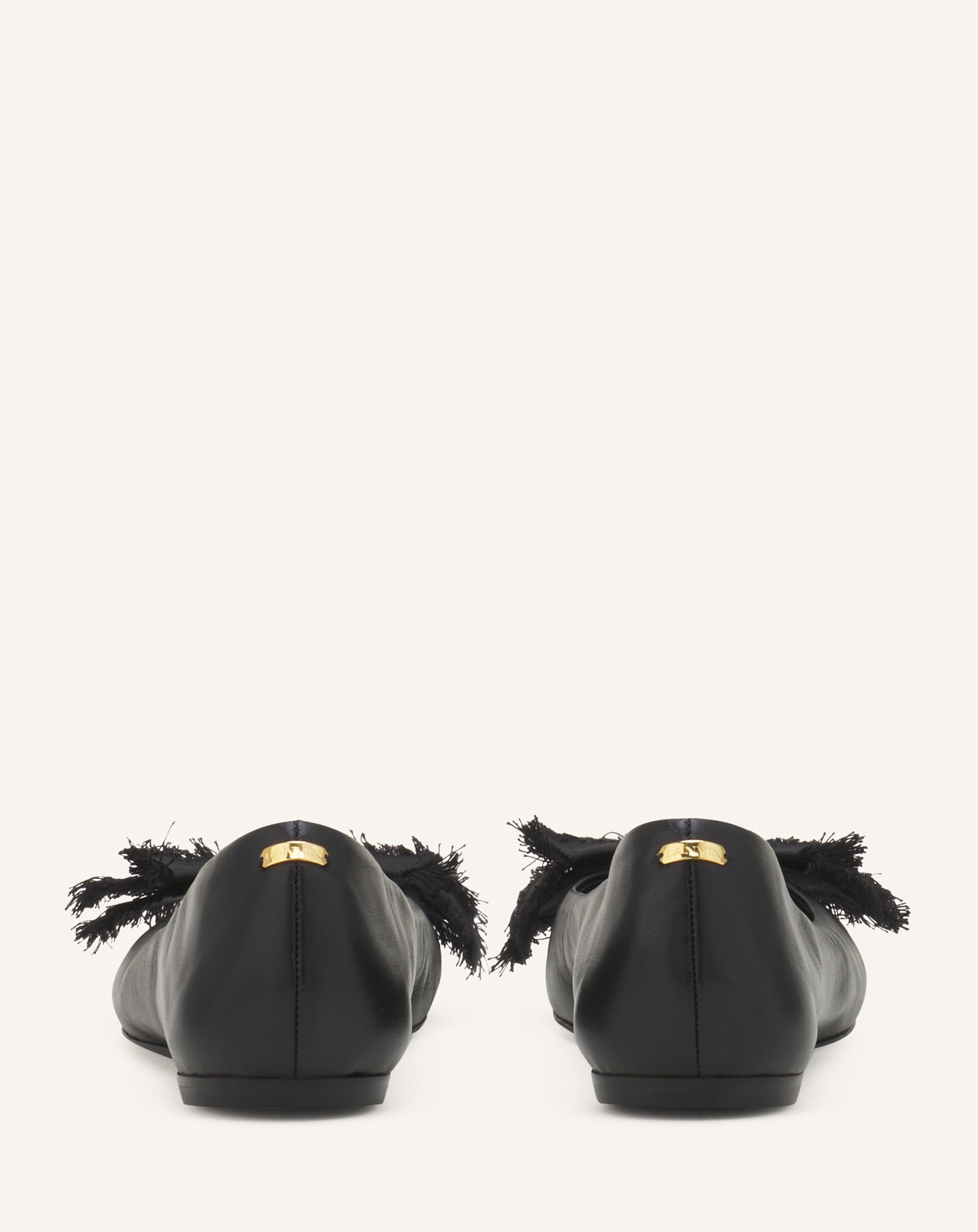 LA BALLERINE NOEUD NOIR