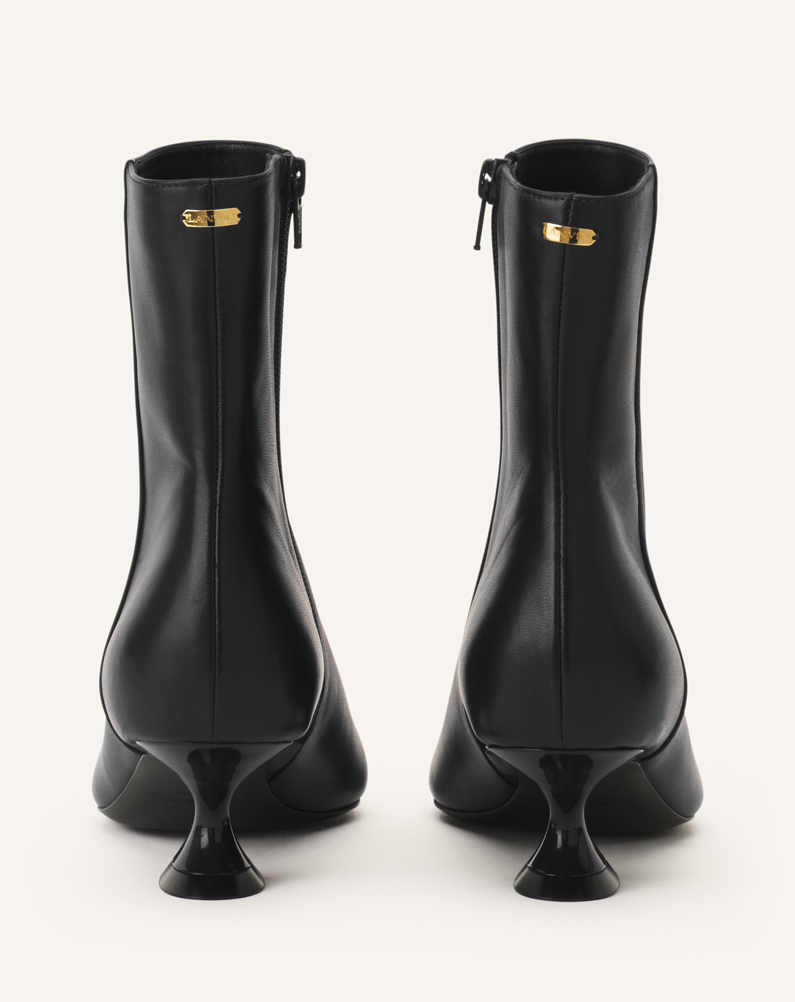 BLACK MIDNIGHT STEP ANKLE BOOT IN LEATHER