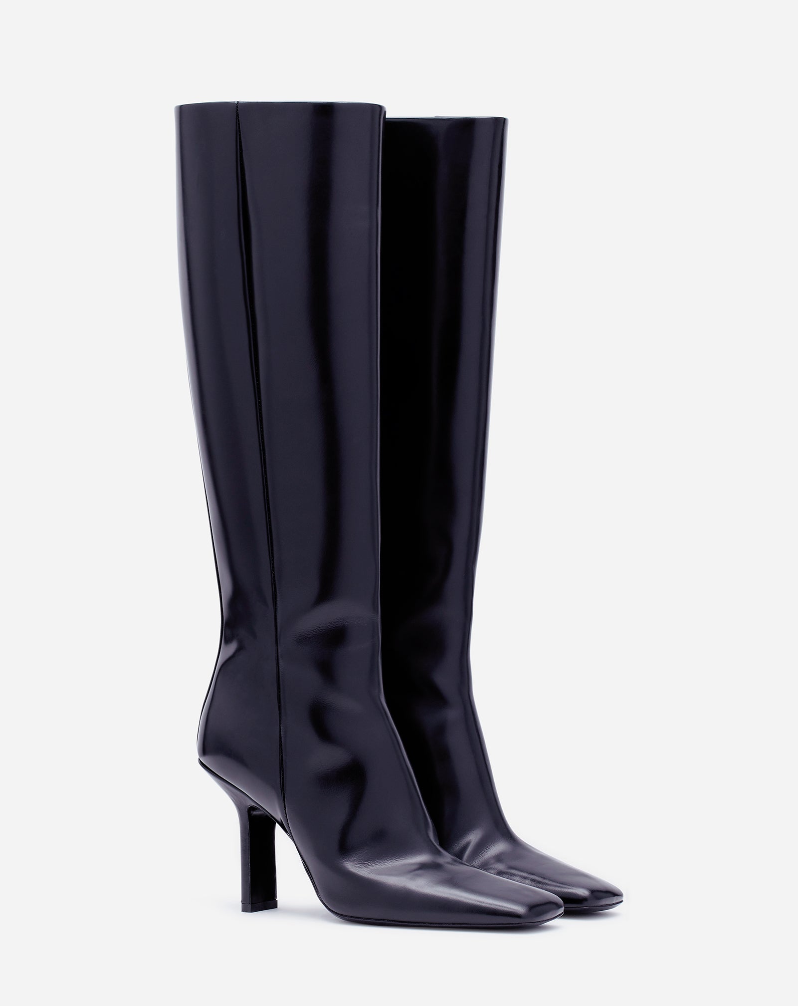 MESURE BOOTS IN GLOSSY LEATHER