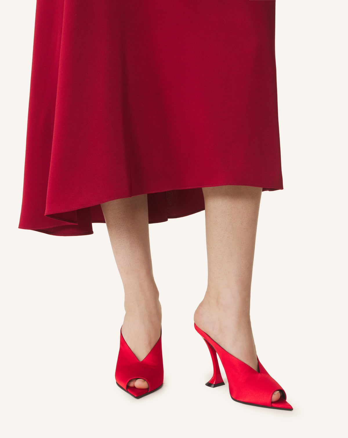 RED MIDNIGHT STEP MULES IN SATIN