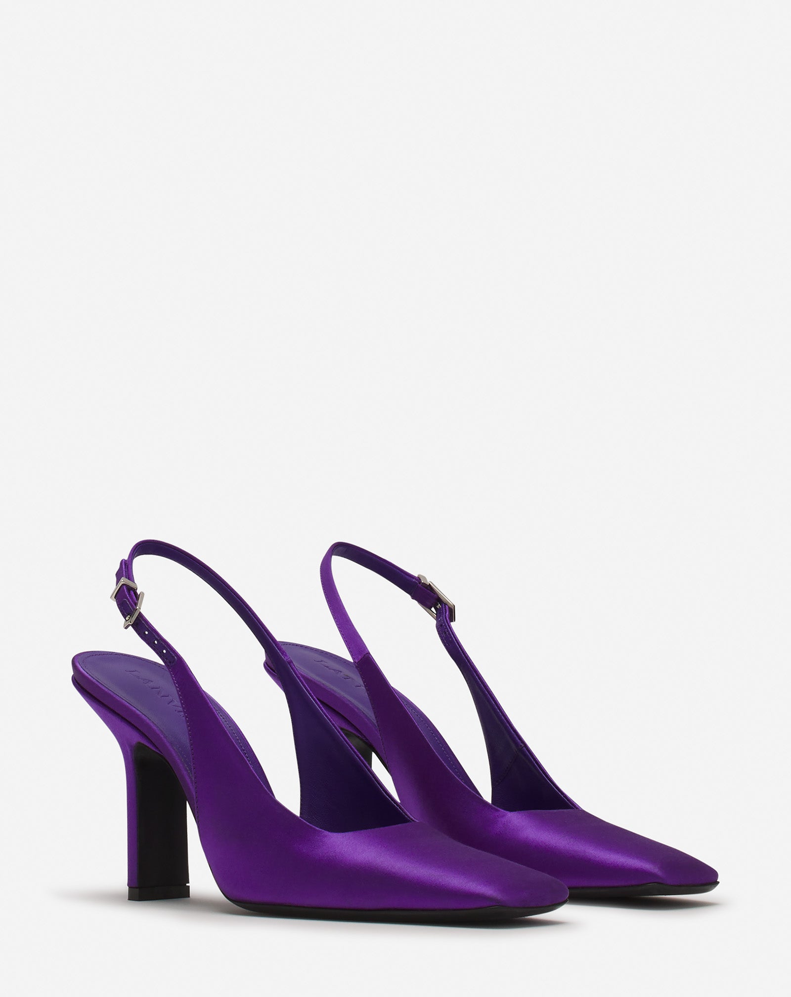 MESURE SATIN PUMPS