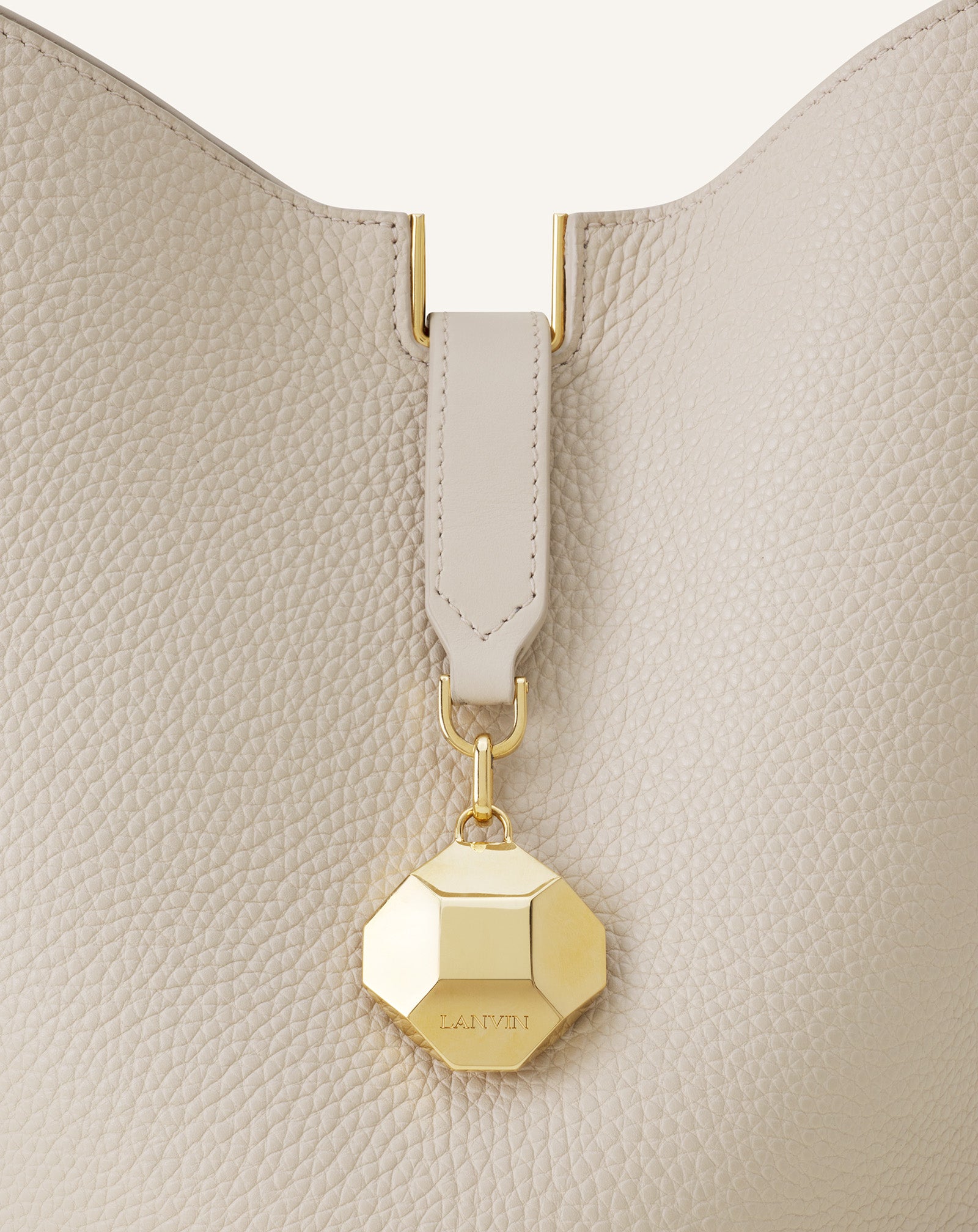 SAC SEAU CATCH BY LANVIN EN CUIR