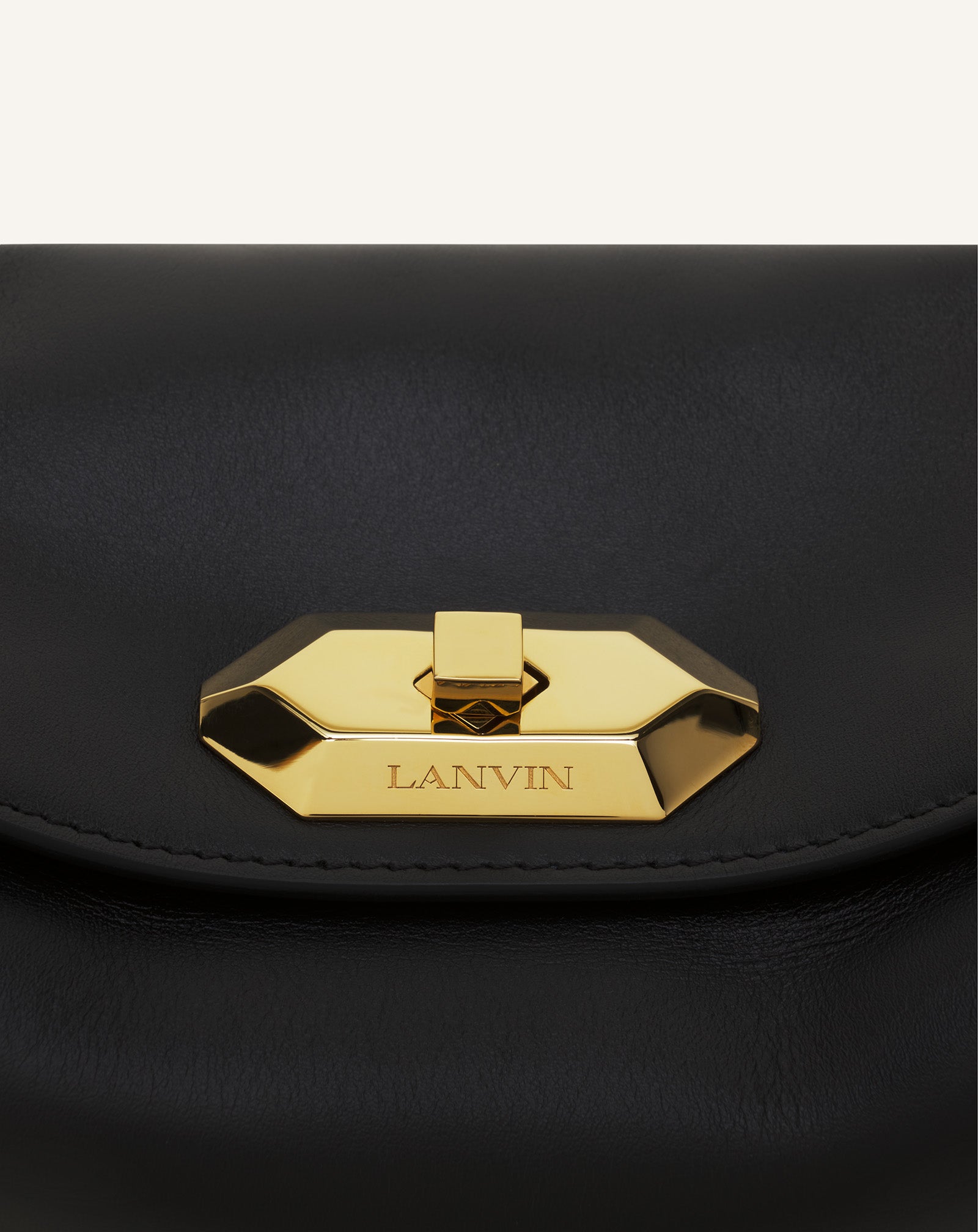 SAC COMPAGNON ASYMETRIQUE EN CUIR