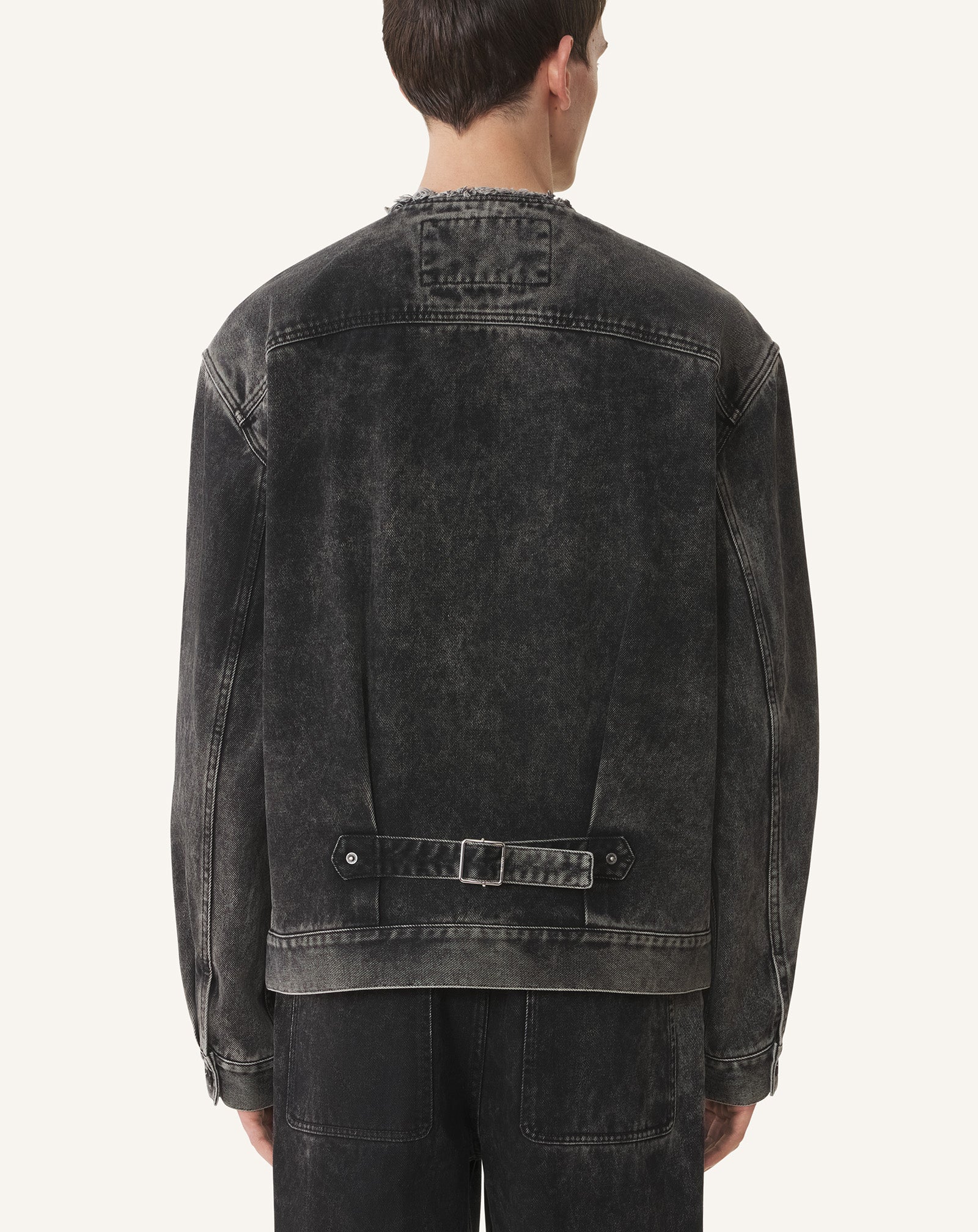 LOOSE FIT WASHED DENIM JACKET