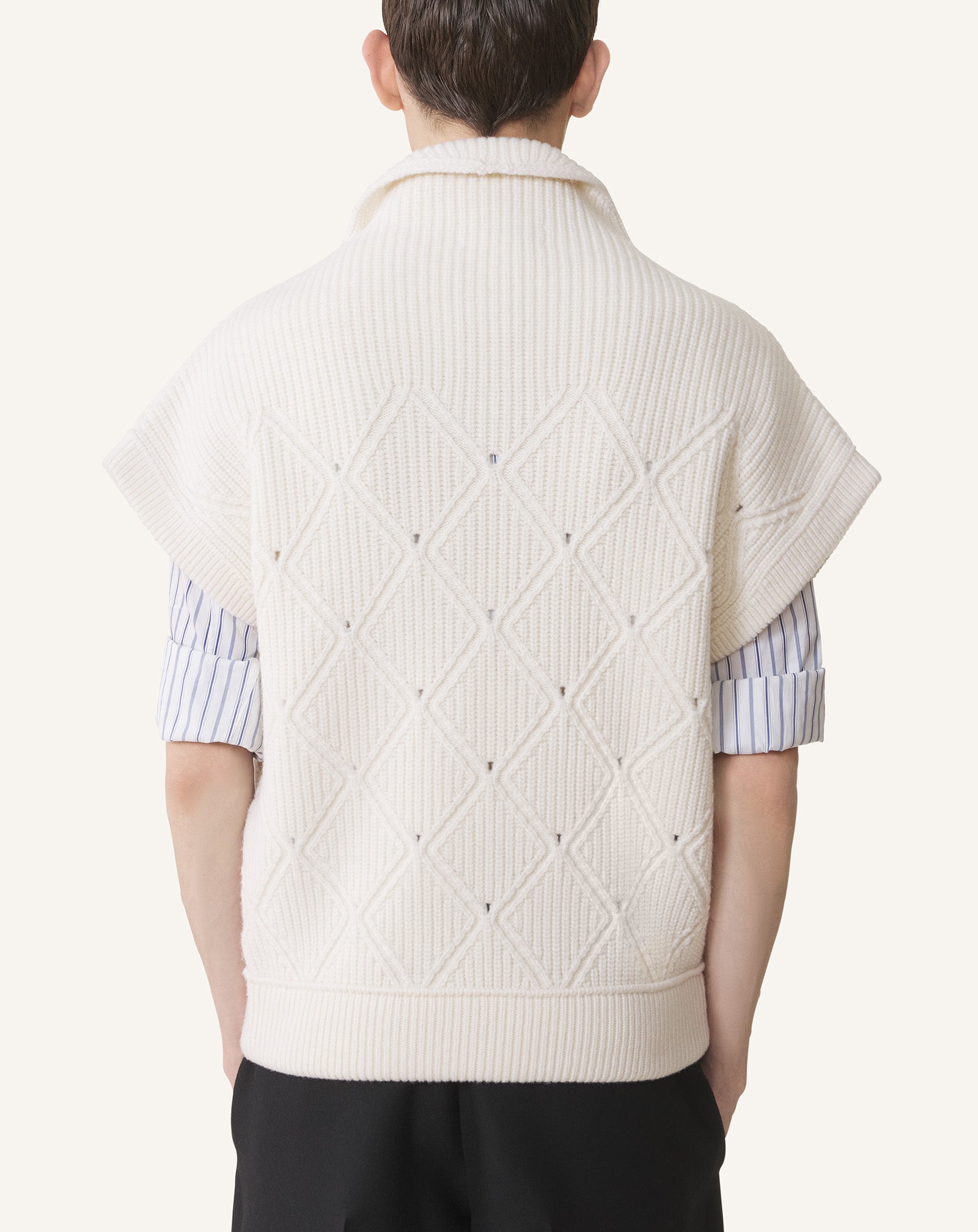 DIAMOND DETAIL SLEEVELESS WOOL SWEATER