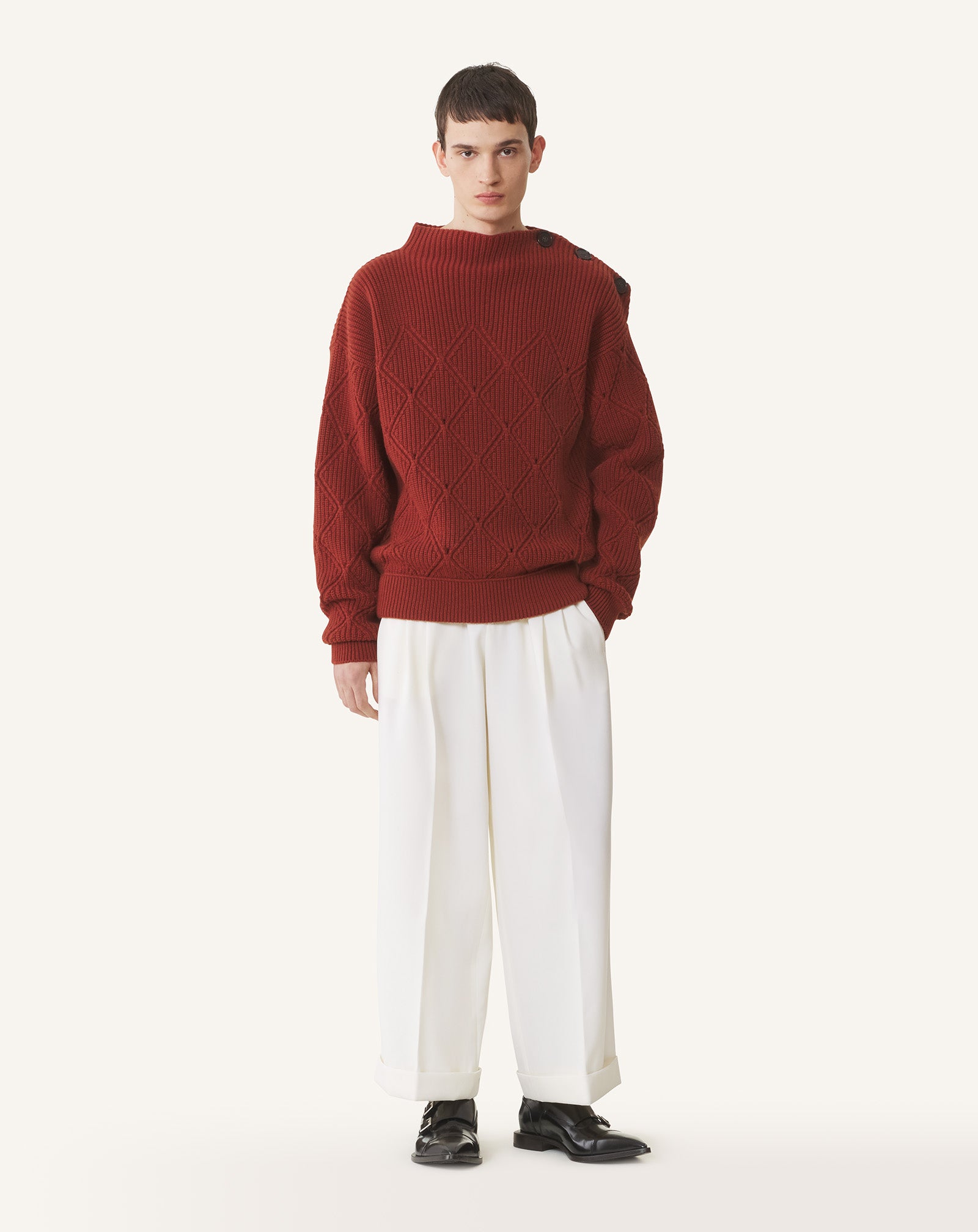 WOOL SWEATER WITH DIAMOND DETAIL