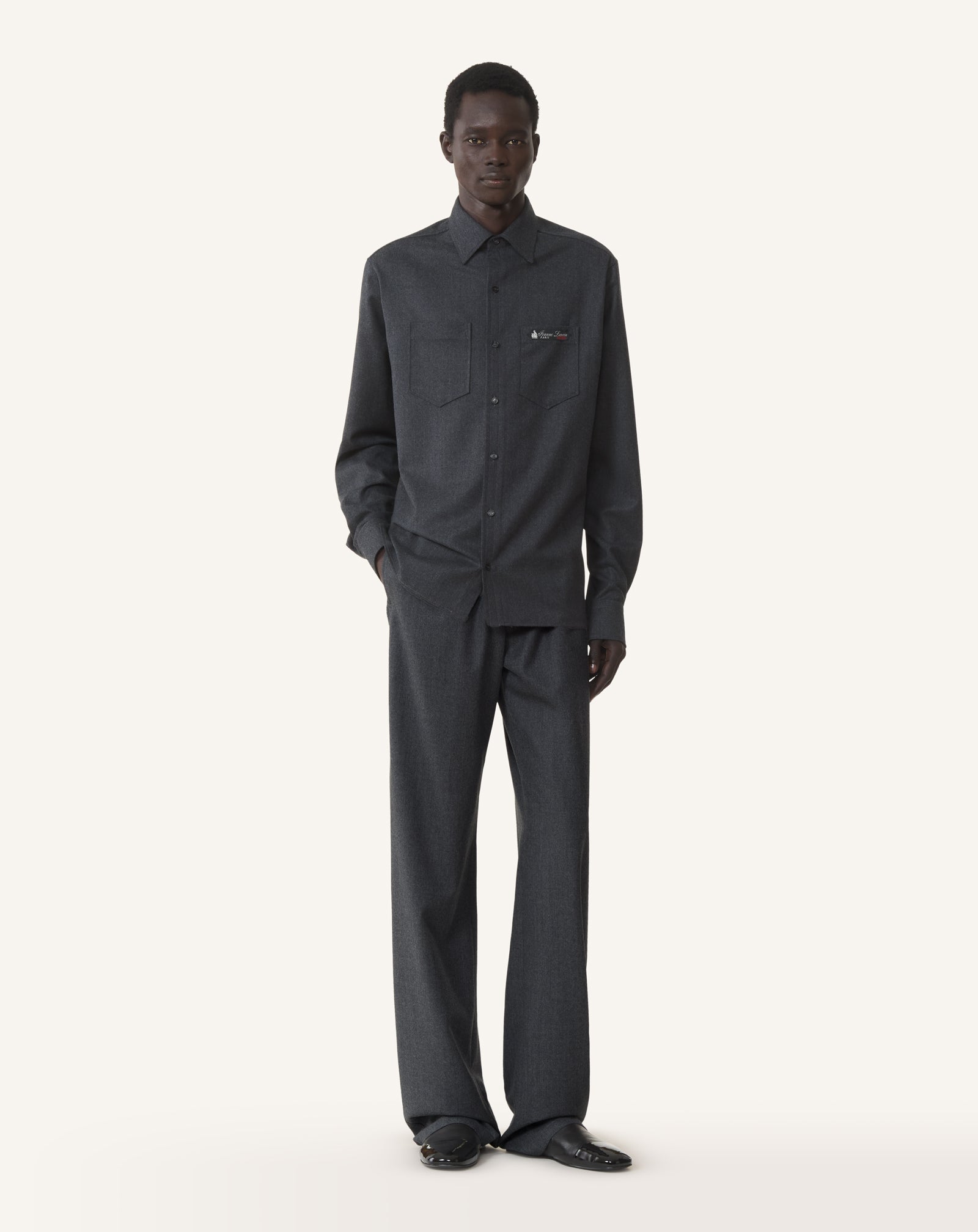 STRAIGHT-CUT OVERSHIRT IN WOOL FLANNEL