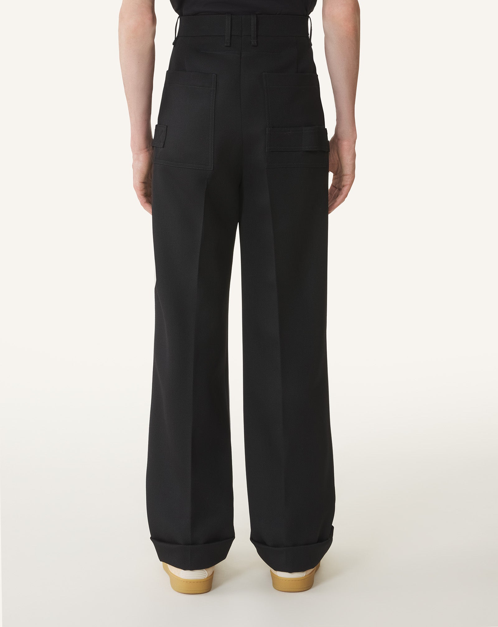BLACK LIGHT WOOL CHINO PANTS