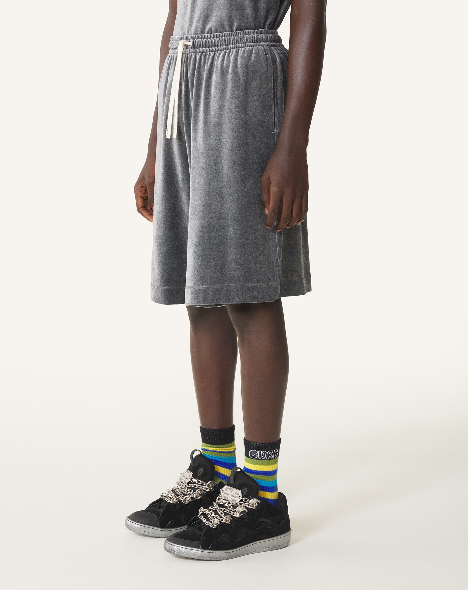 GREY VELVET BERMUDA SHORTS