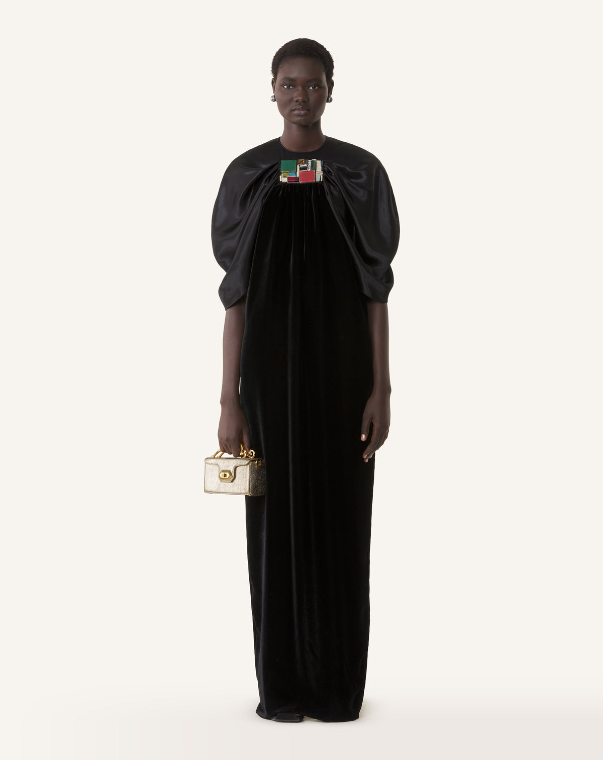 ROBE BRODÉE EN VELOURS FLUIDE