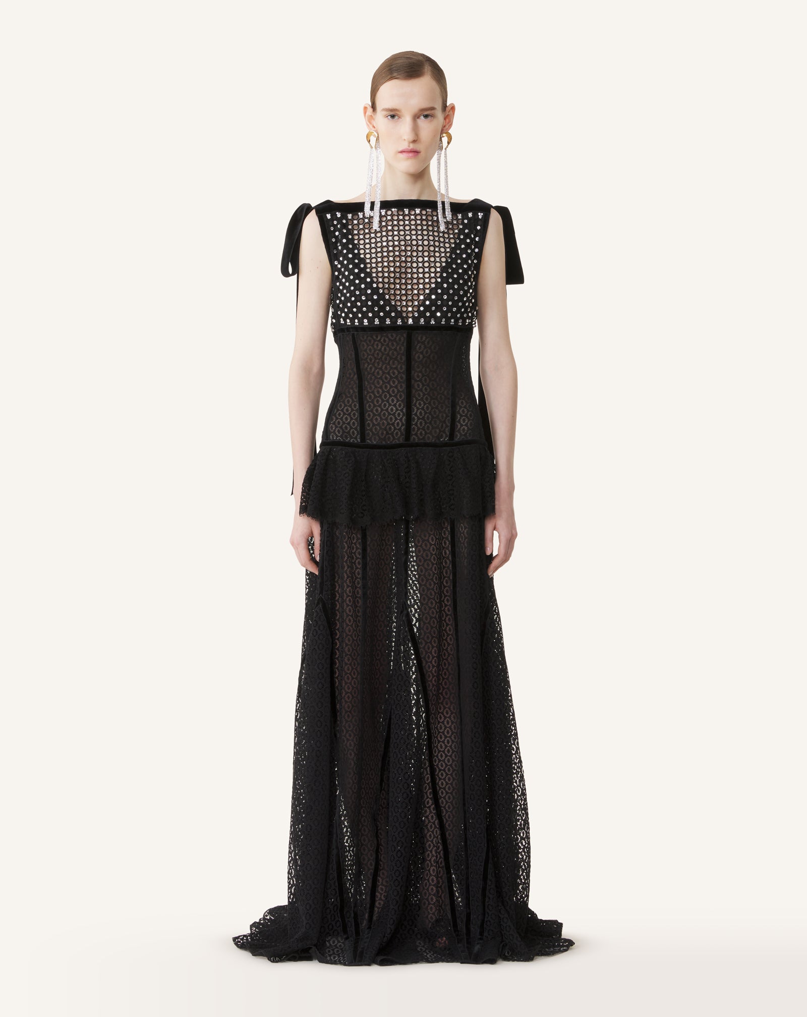 ROBE BRODÉE DOS NU EN DENTELLE