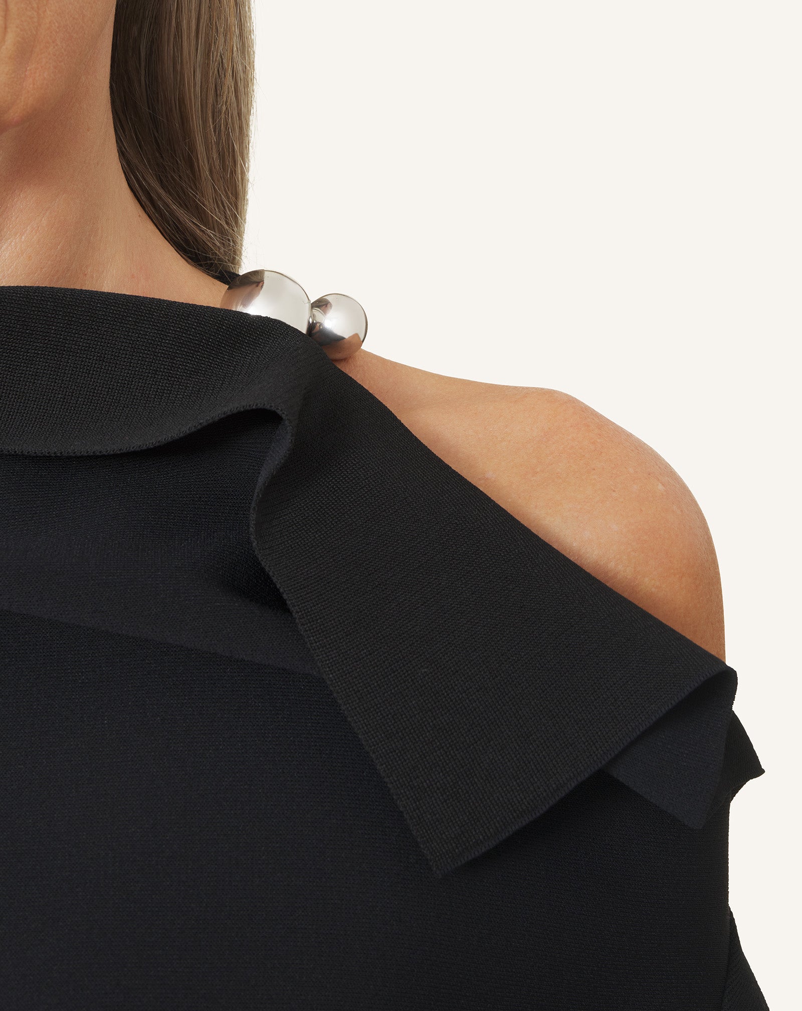 BLACK VISCOSE SWEATER